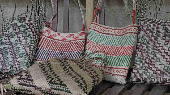 Pandanus basket comes in different design concept, Malampa, Malekula